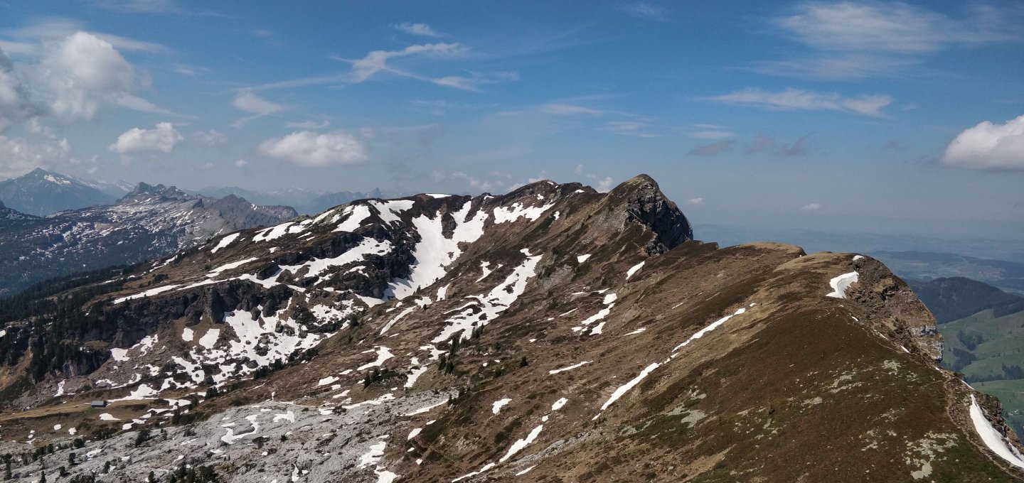 Aussicht vom Aff, Richtung Wysschrüzgrat - &copy; Simon Rüfenacht