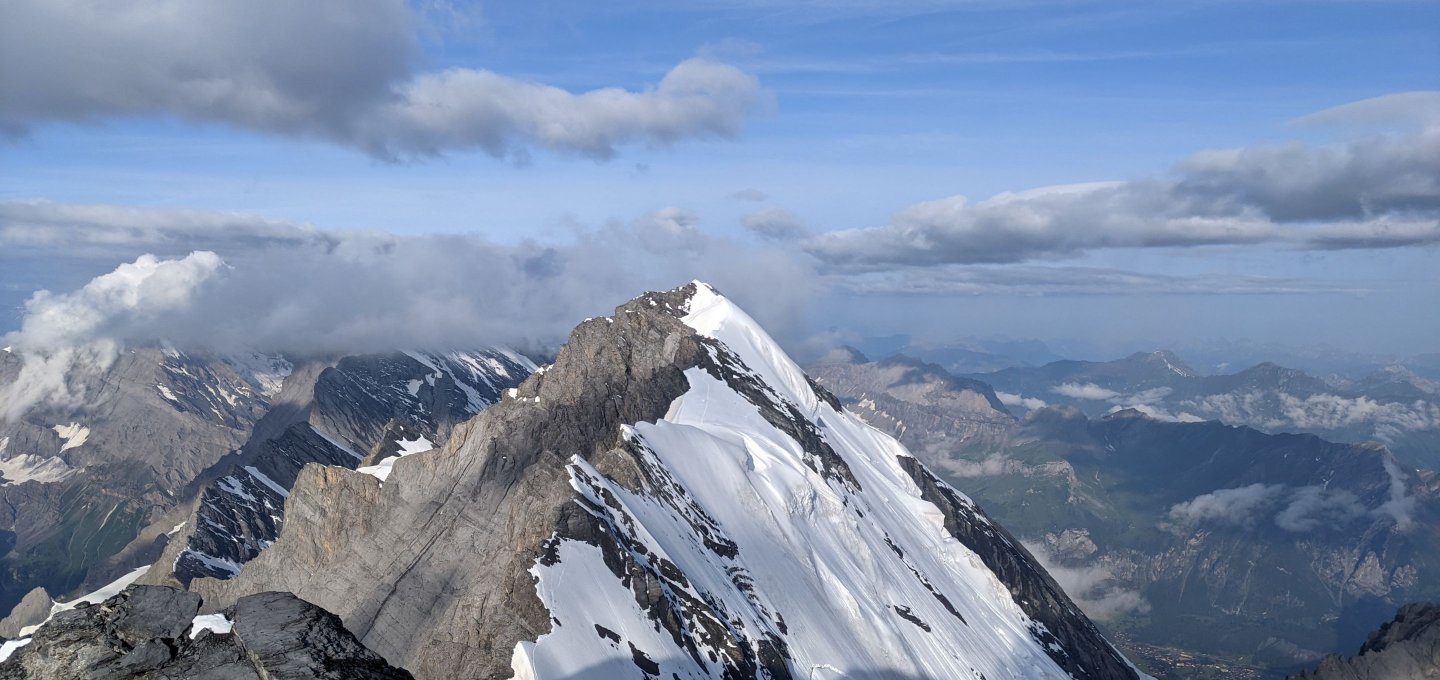 Blick zum Blüemlisalphorn - &copy; Simon Rüfenacht